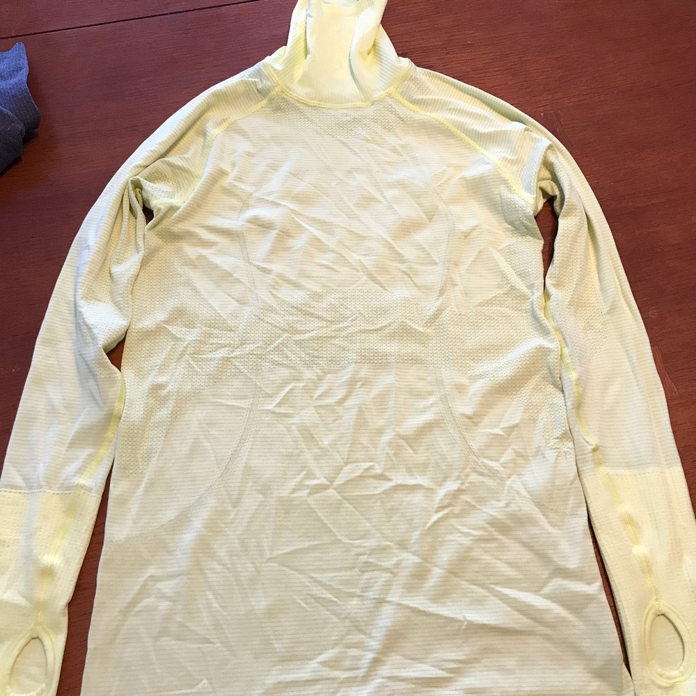 Lululemon Run Swiftly Turtleneck